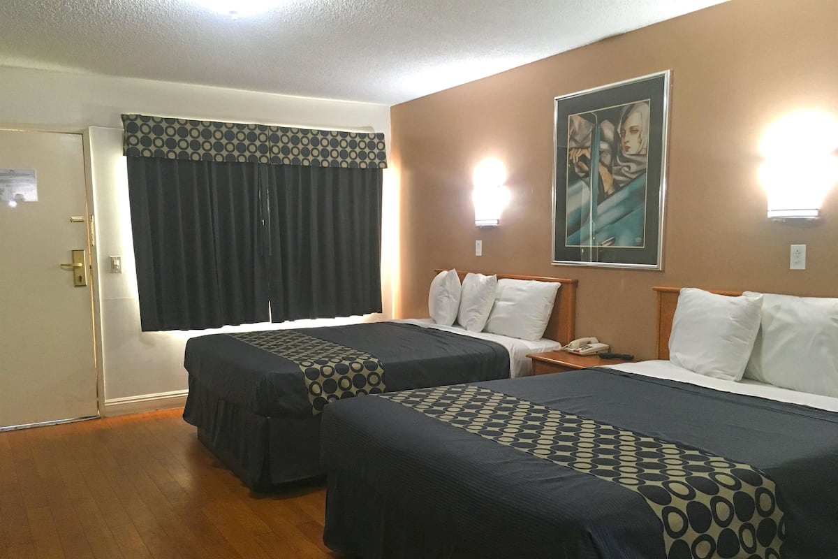 Desk, iron/ironing board, free WiFi, bed sheets