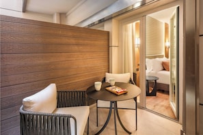 Minibar, in-room safe, desk, soundproofing