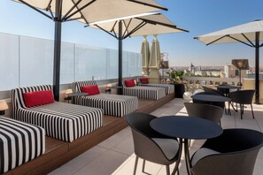 Frokost, lunsj og middag serveres