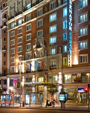 Front of property - evening/night