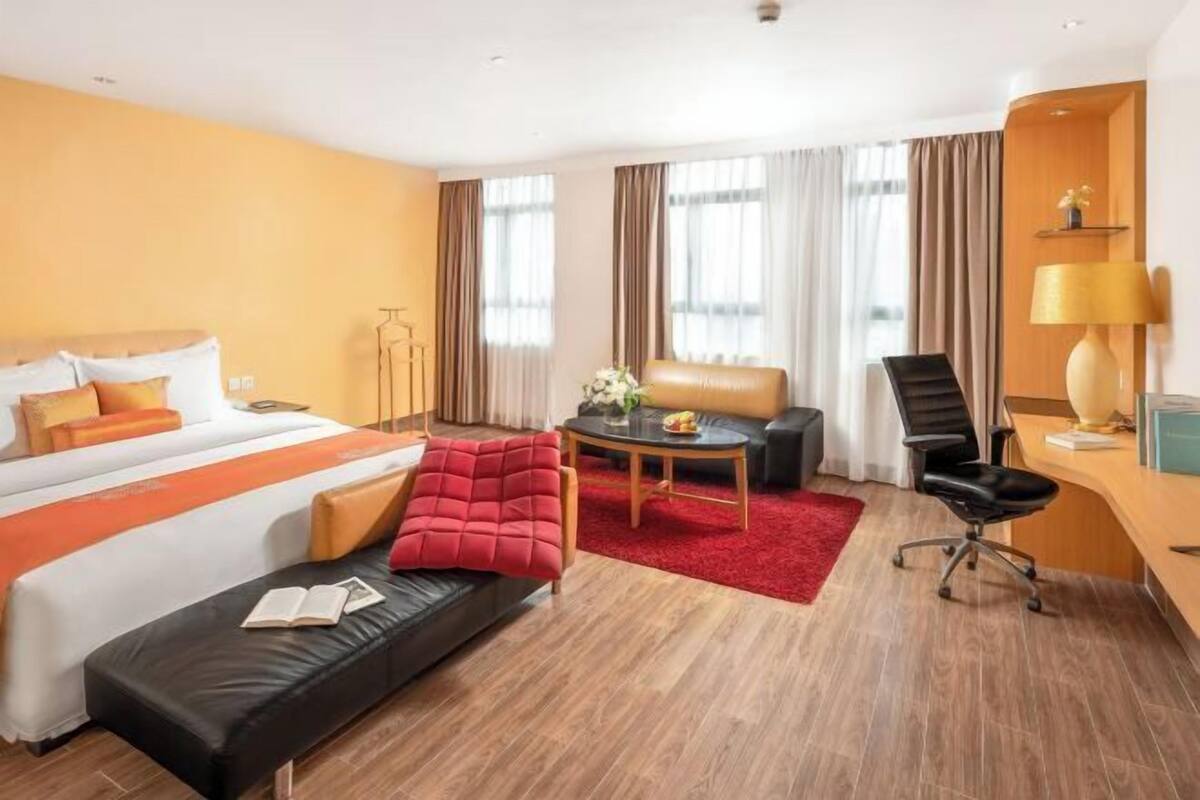 Minibar, Zimmersafe, Schreibtisch, schallisolierte Zimmer