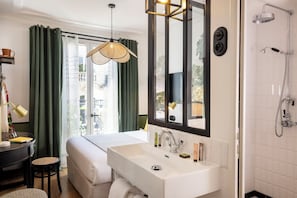 Bathroom | Hair dryer, towels