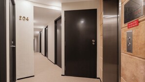 Uklassifisert bilde, 2 av 104, knapp