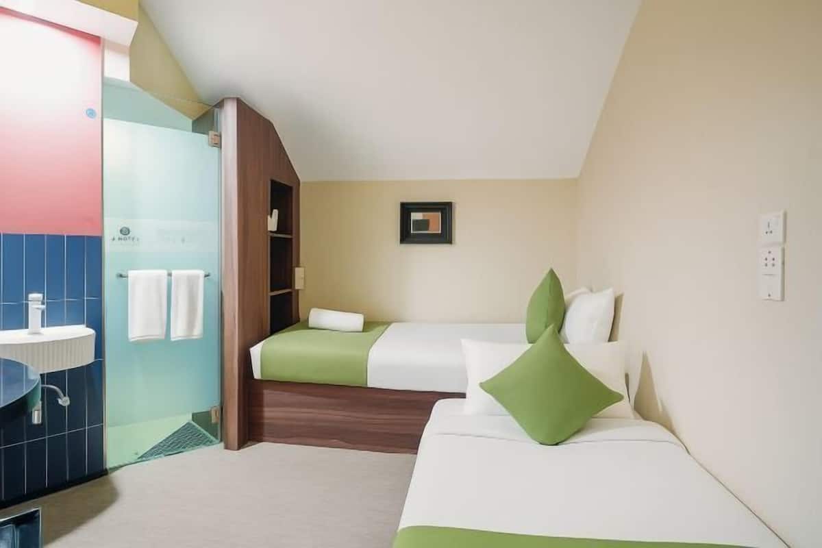 1 bedroom, free WiFi, bed sheets