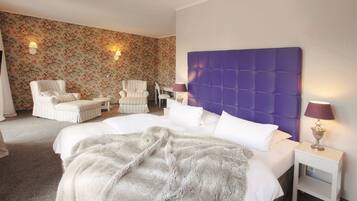 Junior Suite in der Waldresidenz | Ropa de cama hipoalergénica y colchones con acolchado adicional