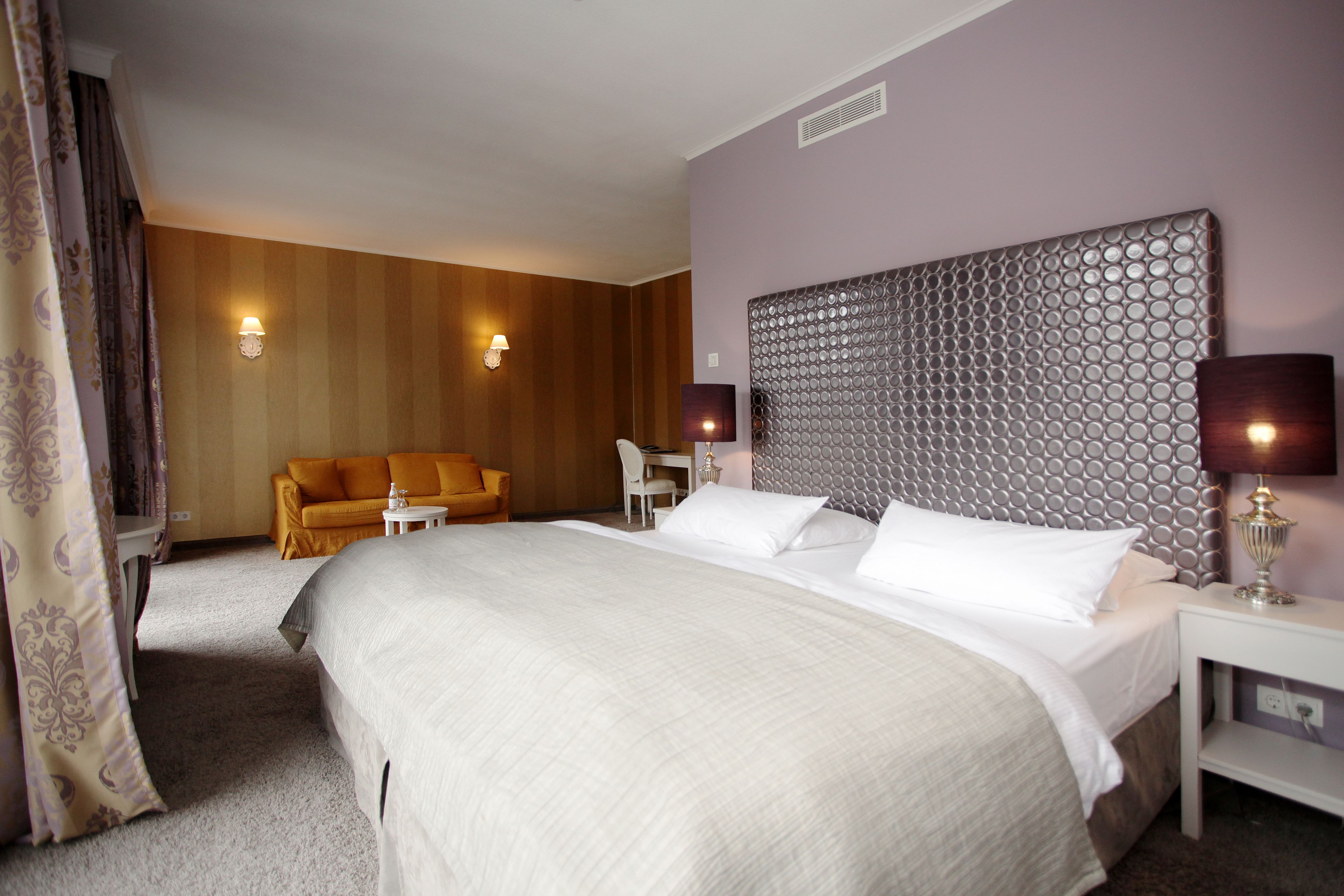 junior suite in der waldresidenz | hypo-allergenic bedding, pillow-top beds, in-room safe