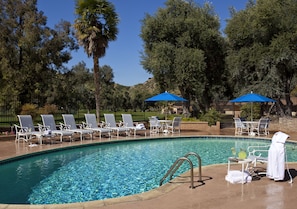 2 outdoor pools, pool umbrellas, pool loungers