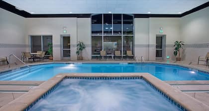 Staybridge Suites Chattanooga Downtown - Convention Center by IHG