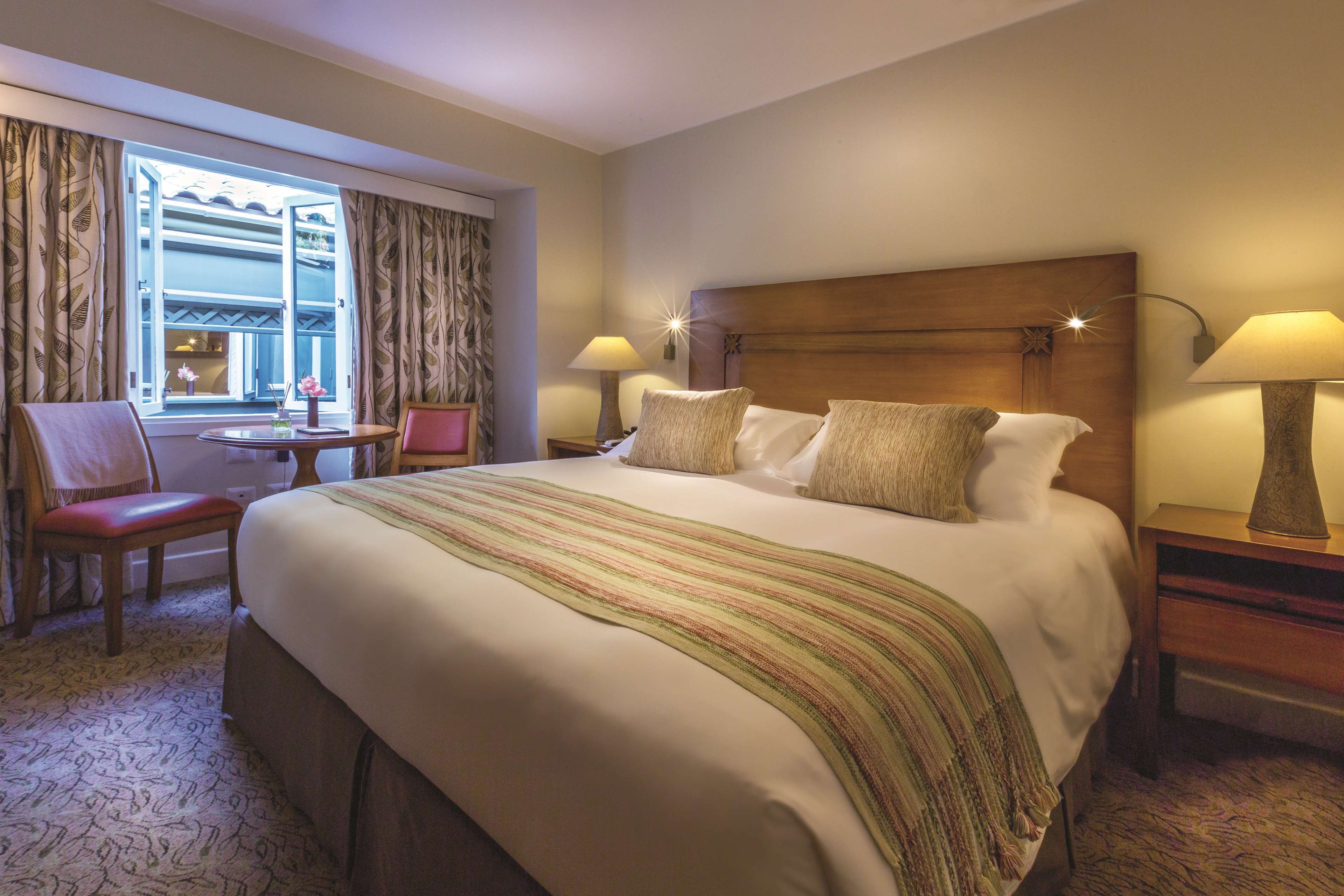 Standard Room (King) | 1 bedroom, hypo-allergenic bedding, down comforters, free minibar