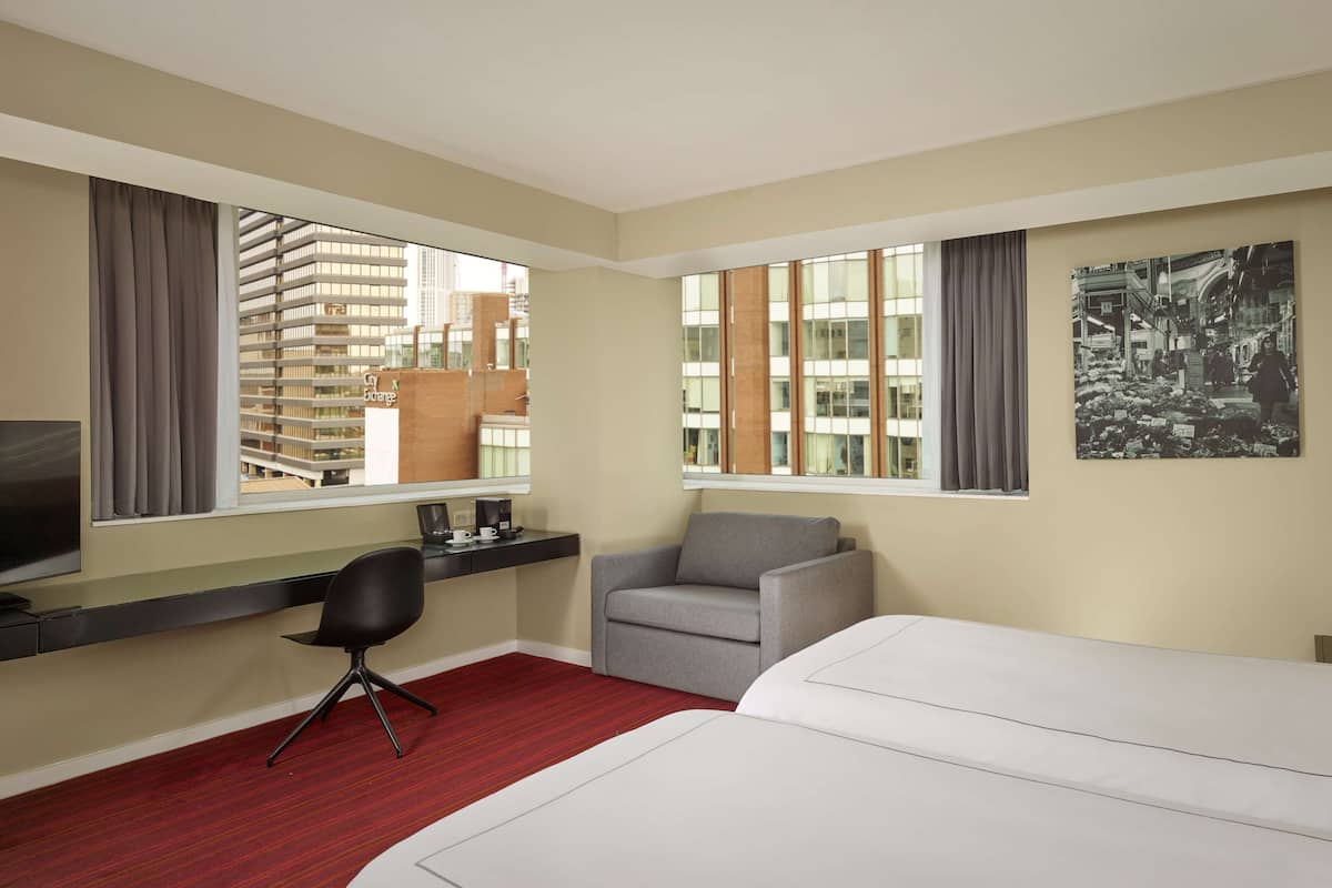 premium bedding, in-room safe, desk, soundproofing