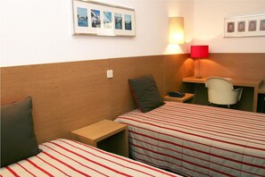 Double Room - Costa do Sol Residencial (Porto)
