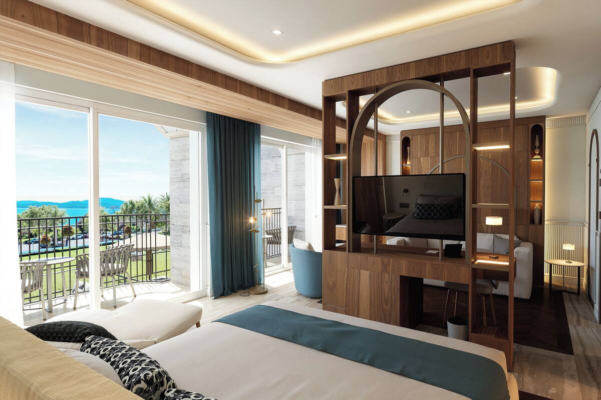 Family 3 - DELUXE, vista sul lago o sulla piscina | In-room safe, WiFi (free), individually furnished, bed sheets