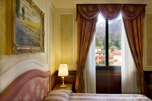 1 bedroom, minibar, in-room safe, desk