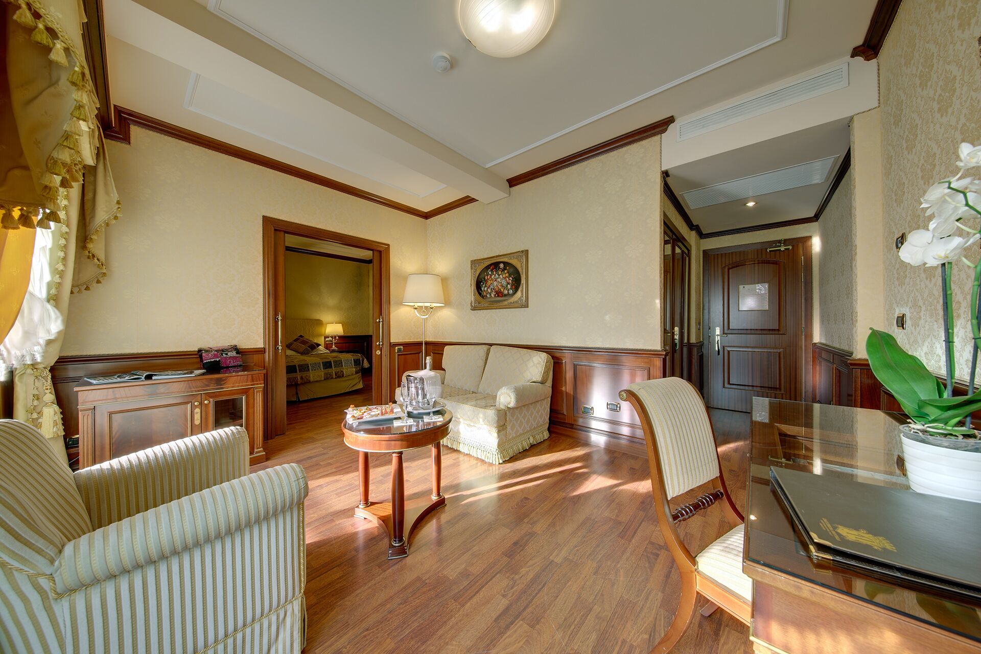 junior suite, mountainside | 1 bedroom, minibar, in-room safe, individually furnished