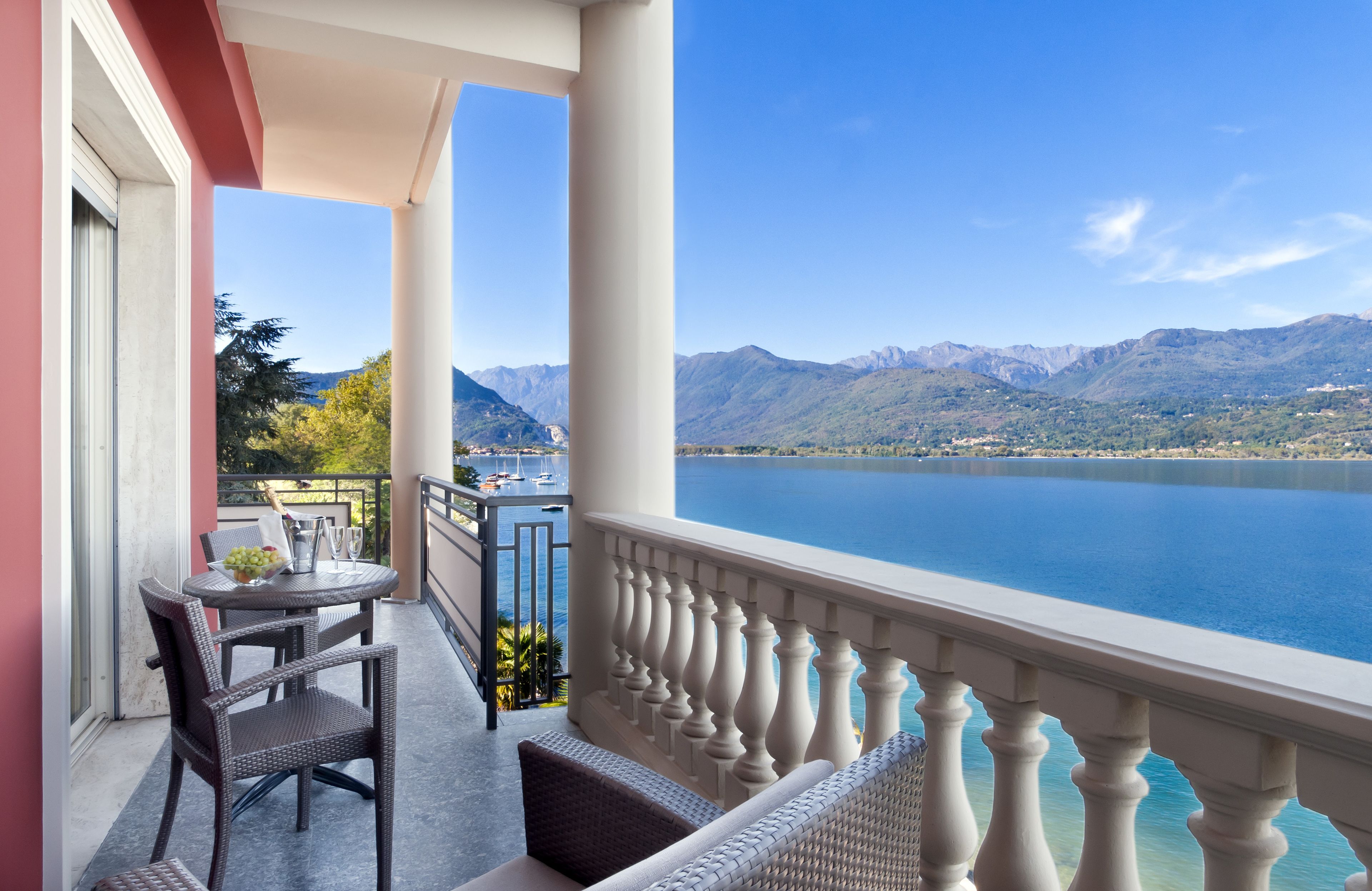 Suite, vue lac | Vue de la chambre