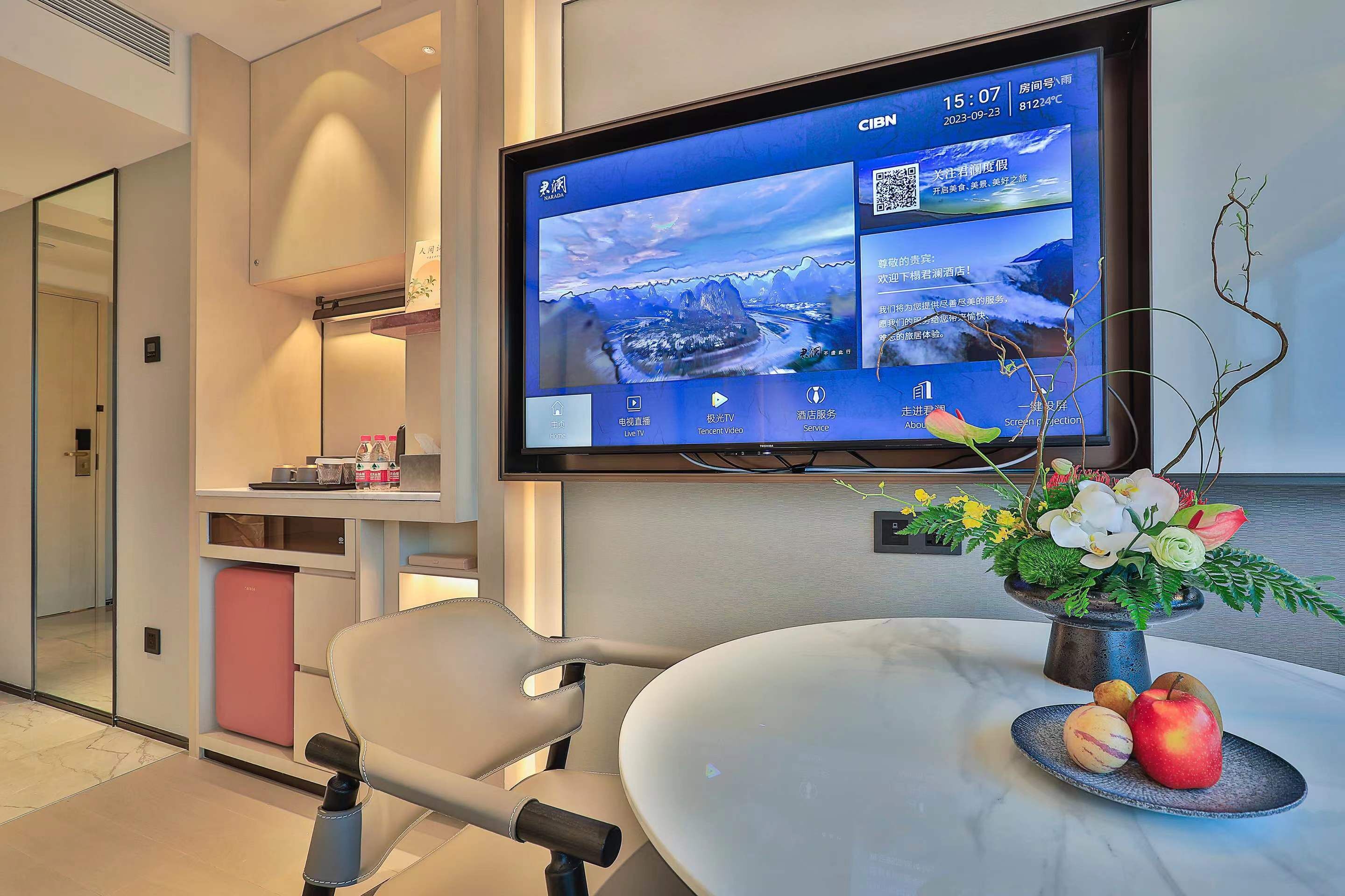 deluxe twin | 1 bedroom, premium bedding, memory-foam beds, minibar