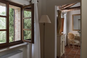 1 bedroom, minibar, in-room safe, desk