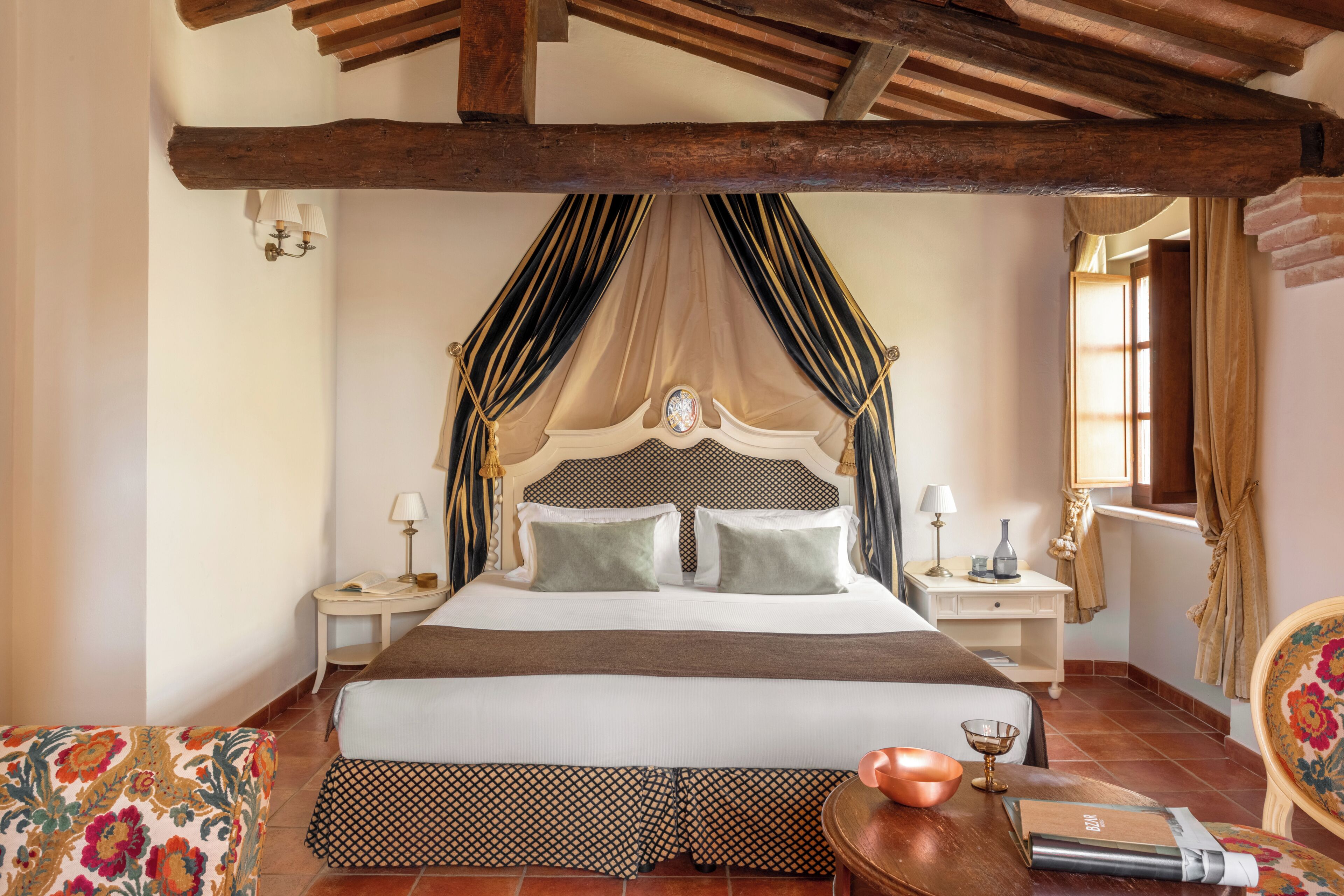 Junior Suite | Minibar, in-room safe, desk, free WiFi