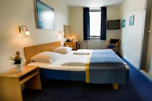 Desk, iron/ironing board, free WiFi