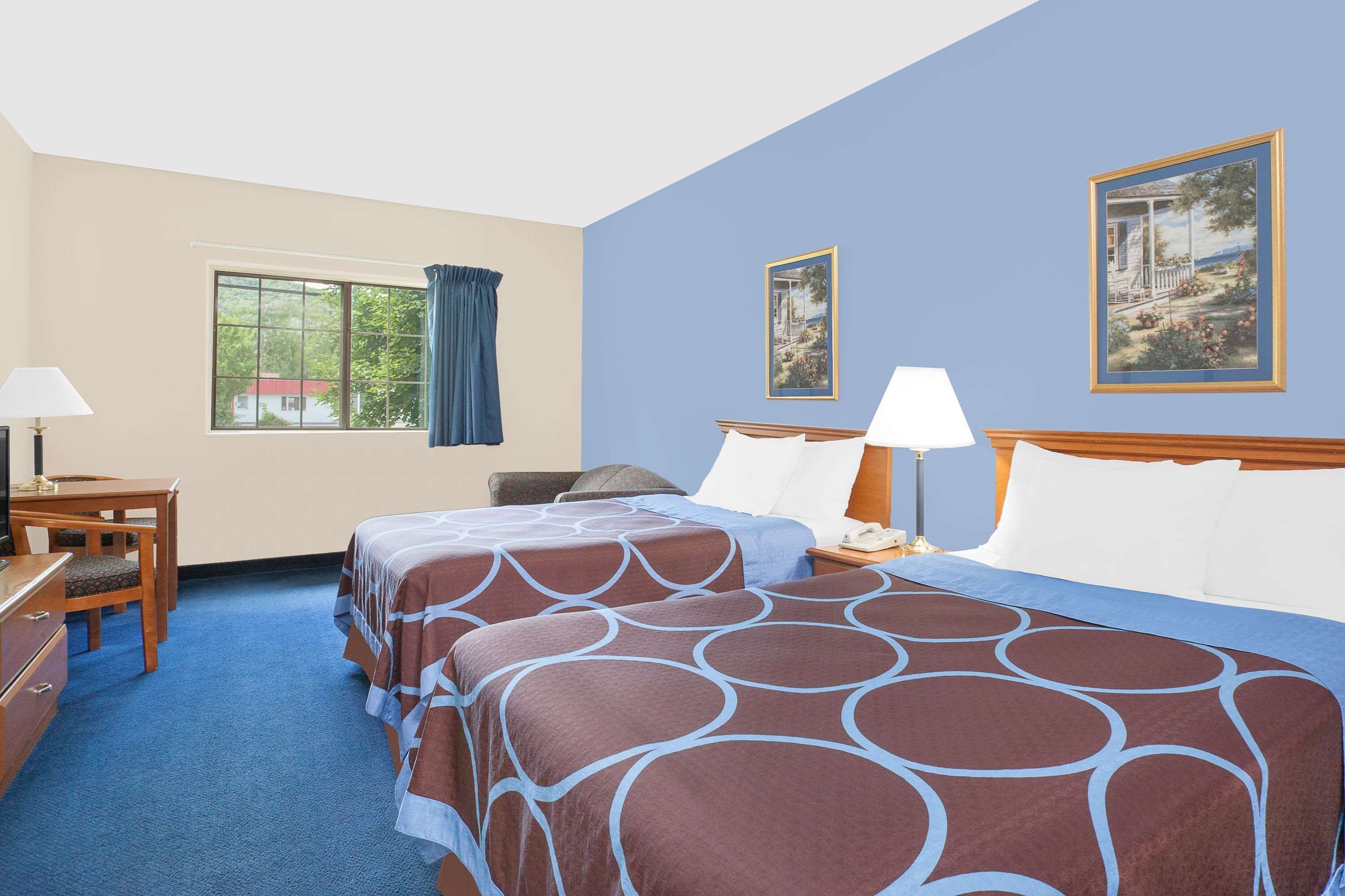 desk, iron/ironing board, free cots/infant beds, rollaway beds