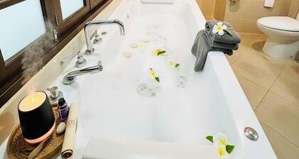 Royal Suite Hotel Bangkok