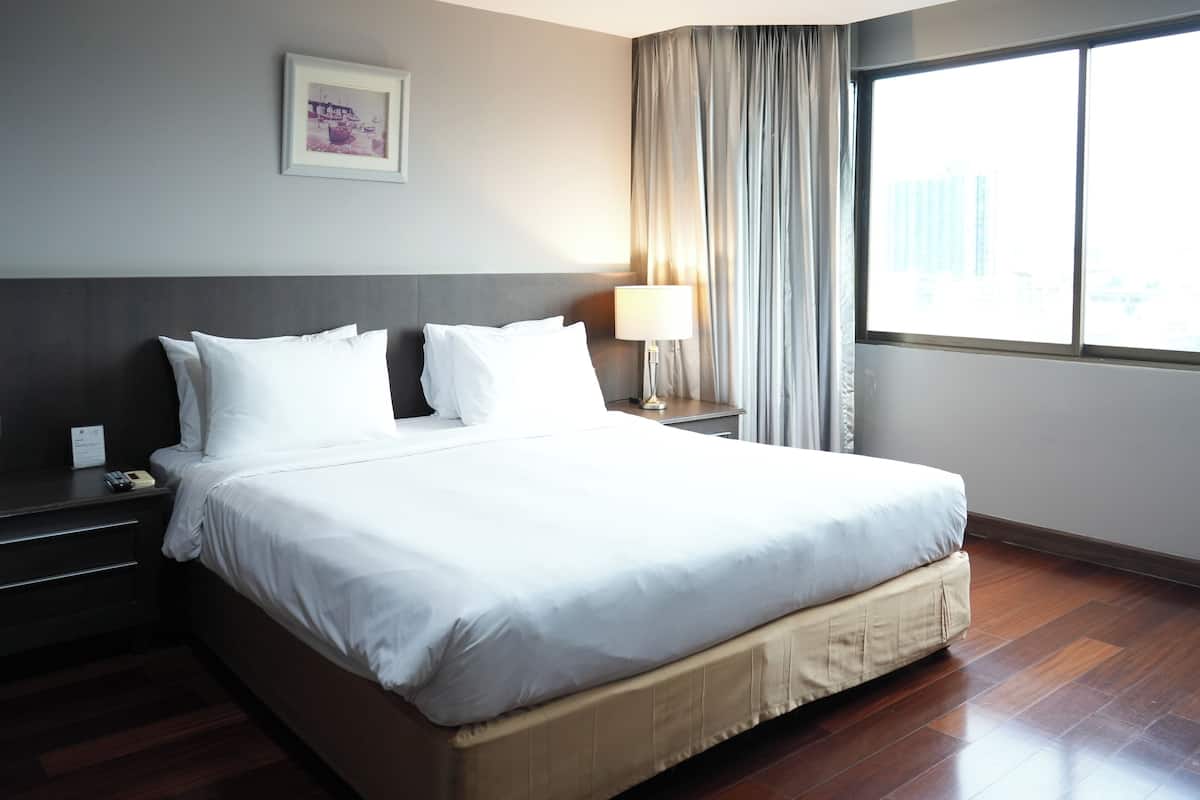 1 Bedroom Suite | 1 bedroom, premium bedding, minibar, in-room safe