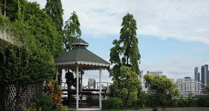 Royal Suite Hotel Bangkok