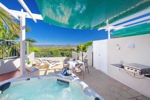 Hinterland Penthouse