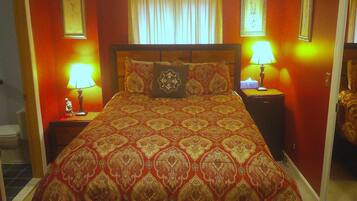 Chambre Triple Deluxe, salle de bains attenante (Petunia)