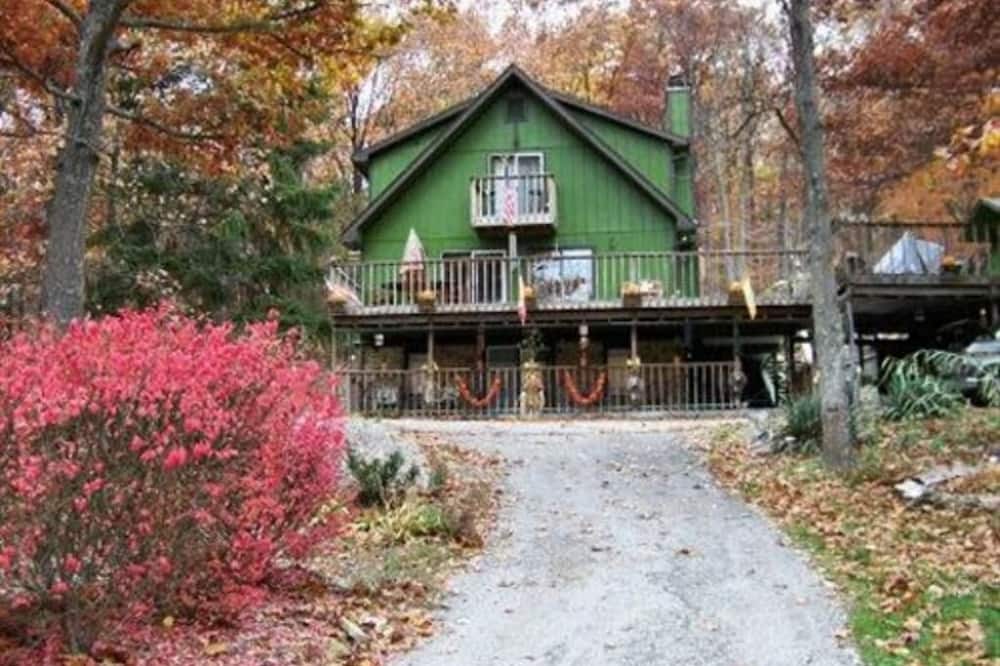 Lil Black Bear Inn - Flat Rock, IN