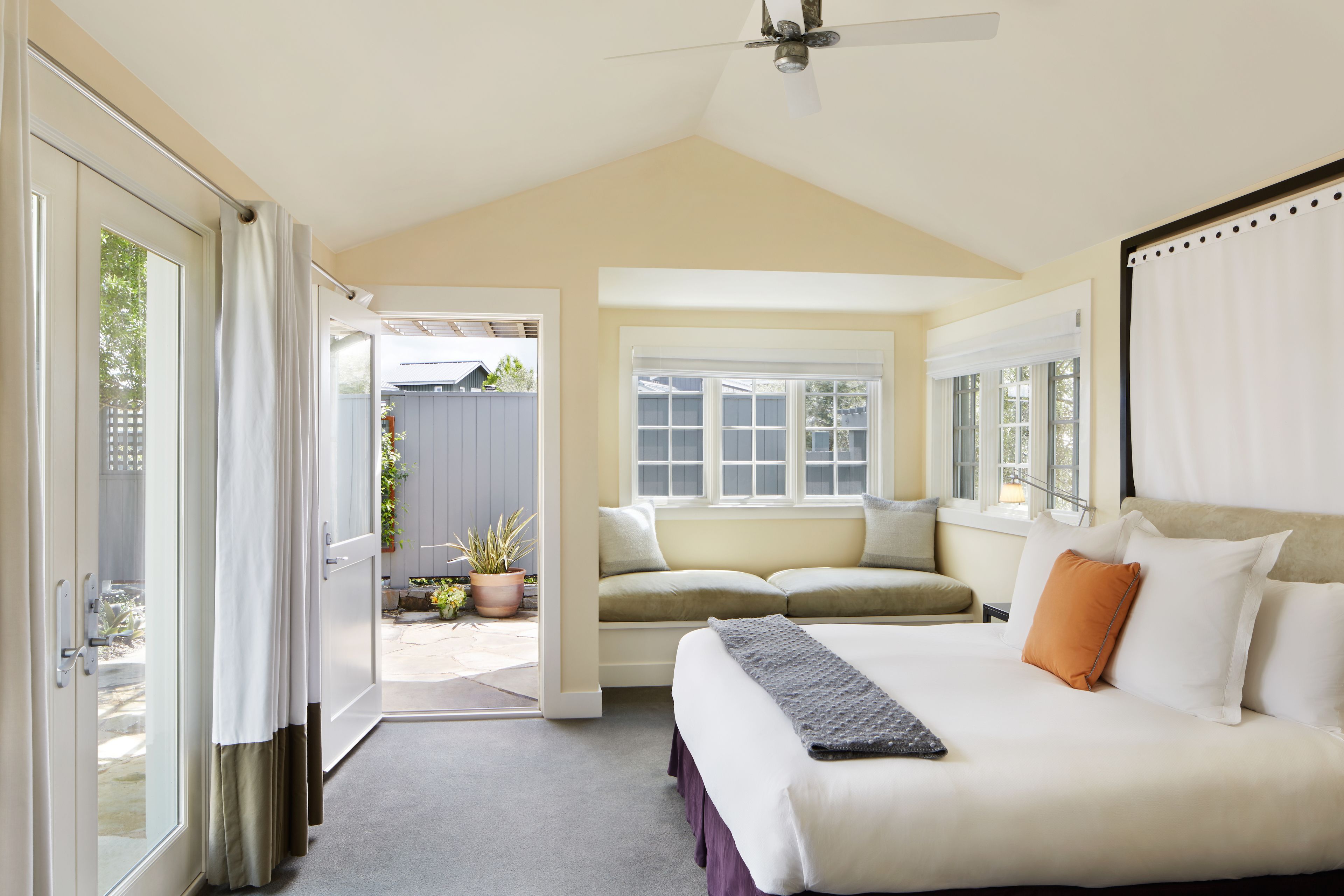 frette italian sheets, premium bedding, pillow-top beds, minibar