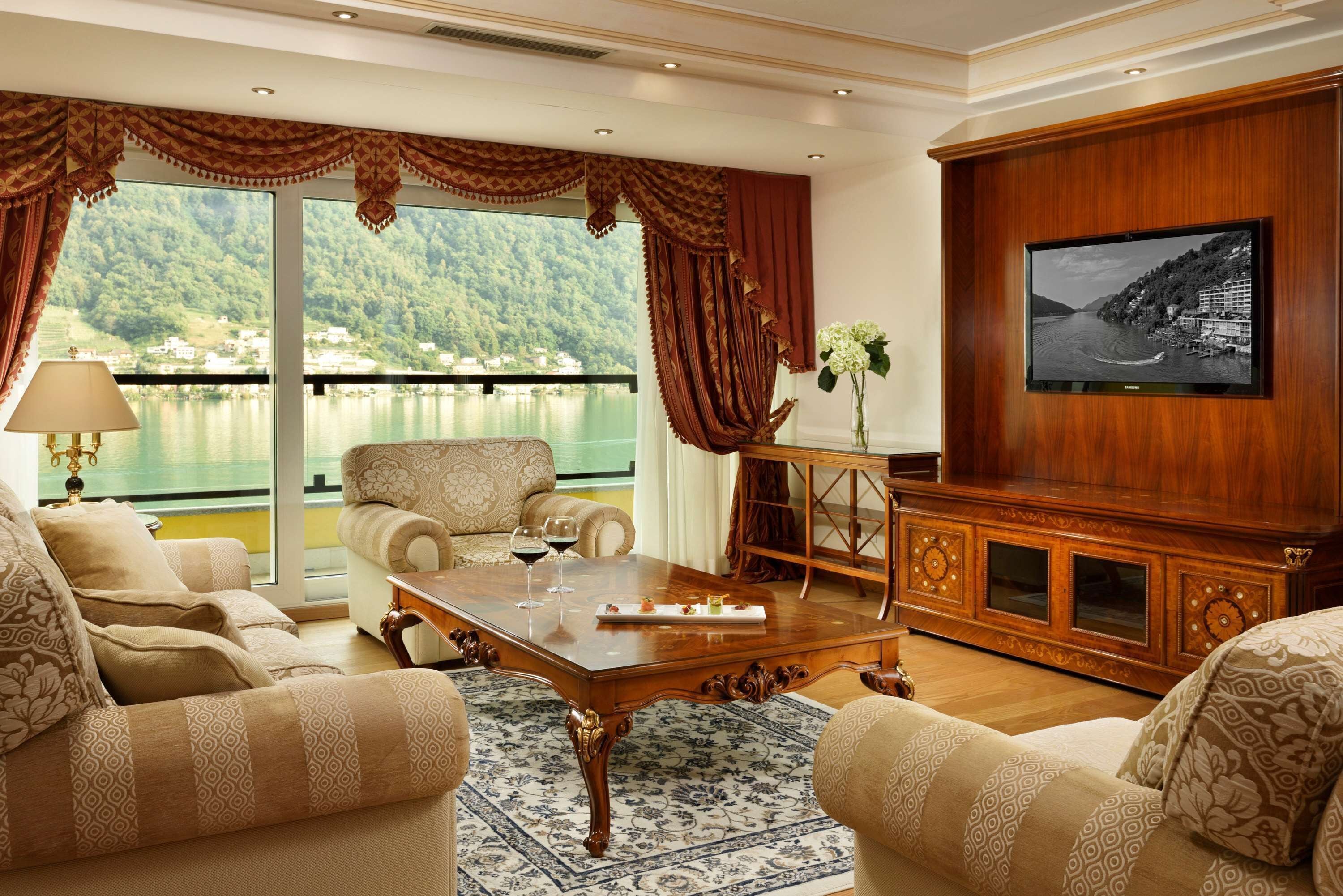 1 bedroom, minibar, in-room safe, desk