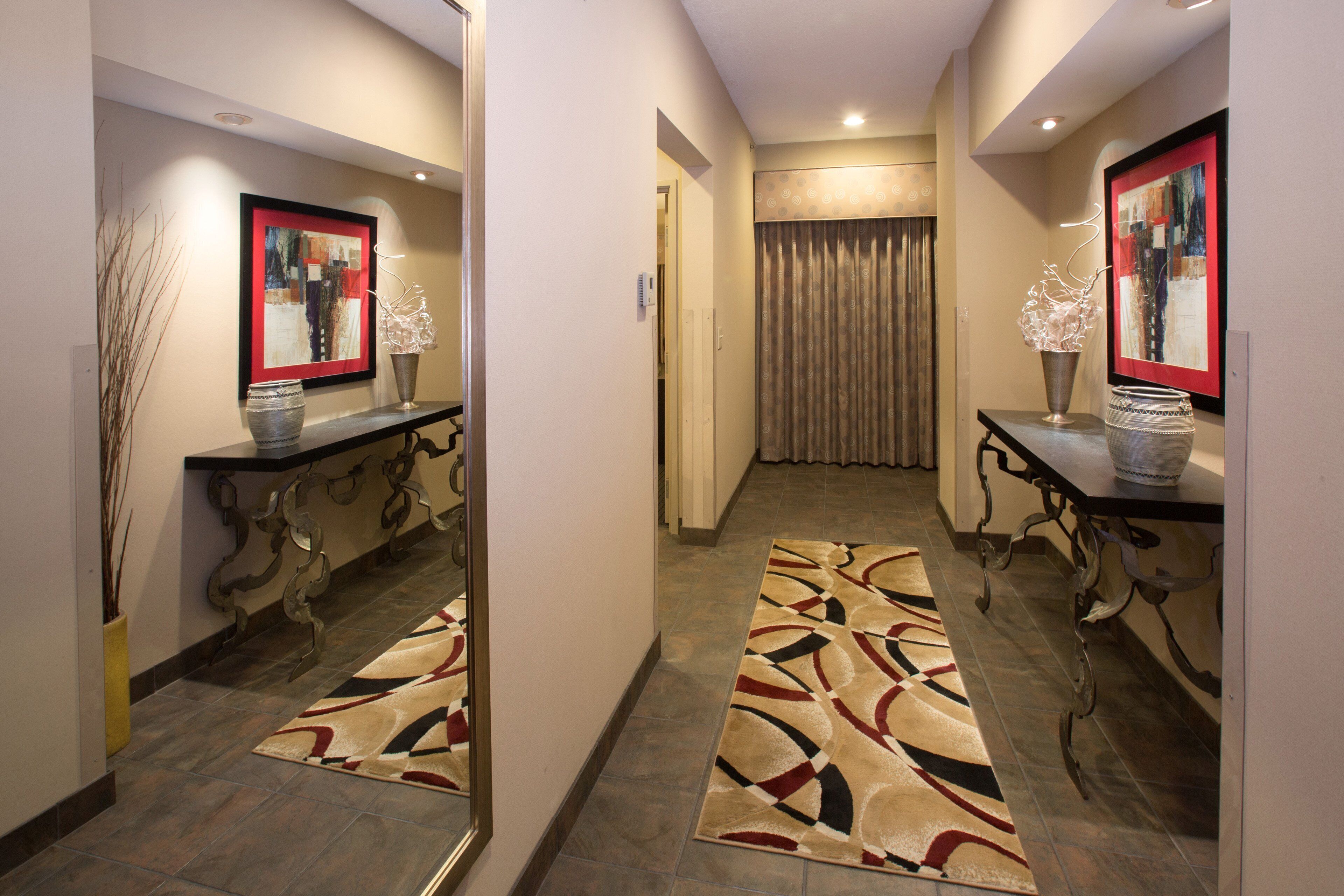 suite, 1 bedroom | 1 bedroom, down duvets, desk, laptop workspace