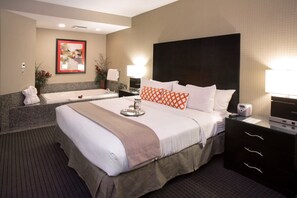 Suite, 1 Bedroom | Down comforters, desk, laptop workspace, soundproofing - Holiday Inn Hotel & Suites St. Paul NE - Lake Elmo by IHG (Lake Elmo)
