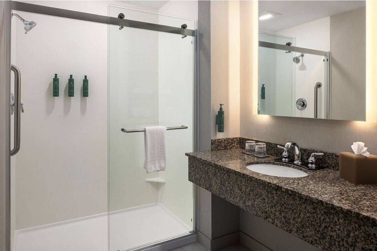 Shower, free toiletries, hair dryer, towels