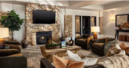 Ironwood Lodge, Lake Elmo, Series by Marriott