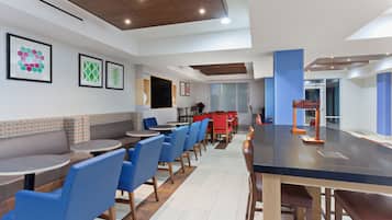 Buffet déjeuner gratuit