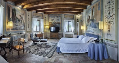 Palazzo Viviani Castello di Montegridolfo