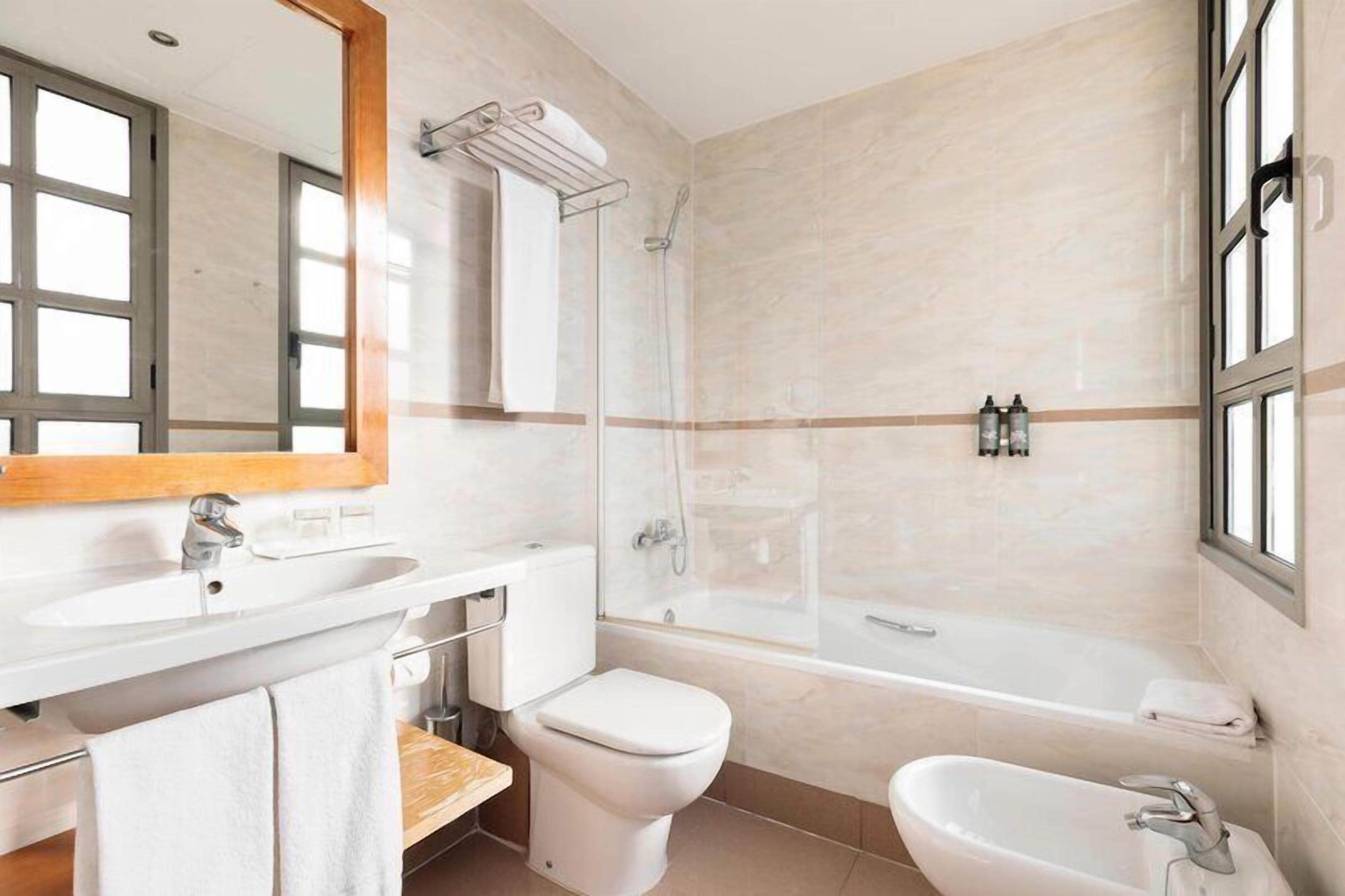 Chambre Supérieure Double ou avec lits jumeaux | Salle de bain