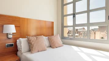 Single Room | In-room safe, desk, soundproofing, free WiFi