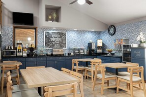 Free daily buffet breakfast 