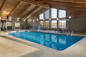 Indoor pool - AmericInn by Wyndham Muscatine (Muscatine)