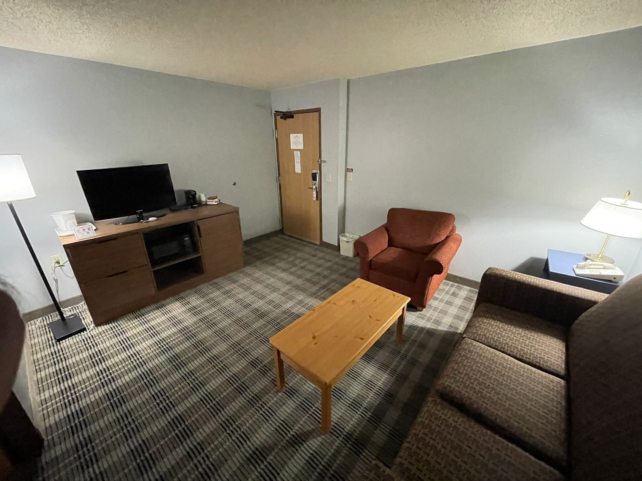 suite, 1 king bed, non smoking (one-bedroom suite) | premium bedding, desk, laptop workspace, iron/ironing board