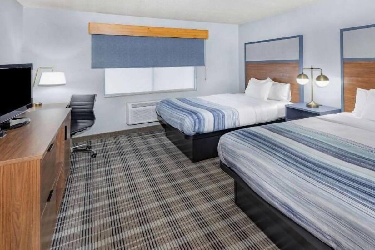 Ropa de cama de alta calidad y escritorio