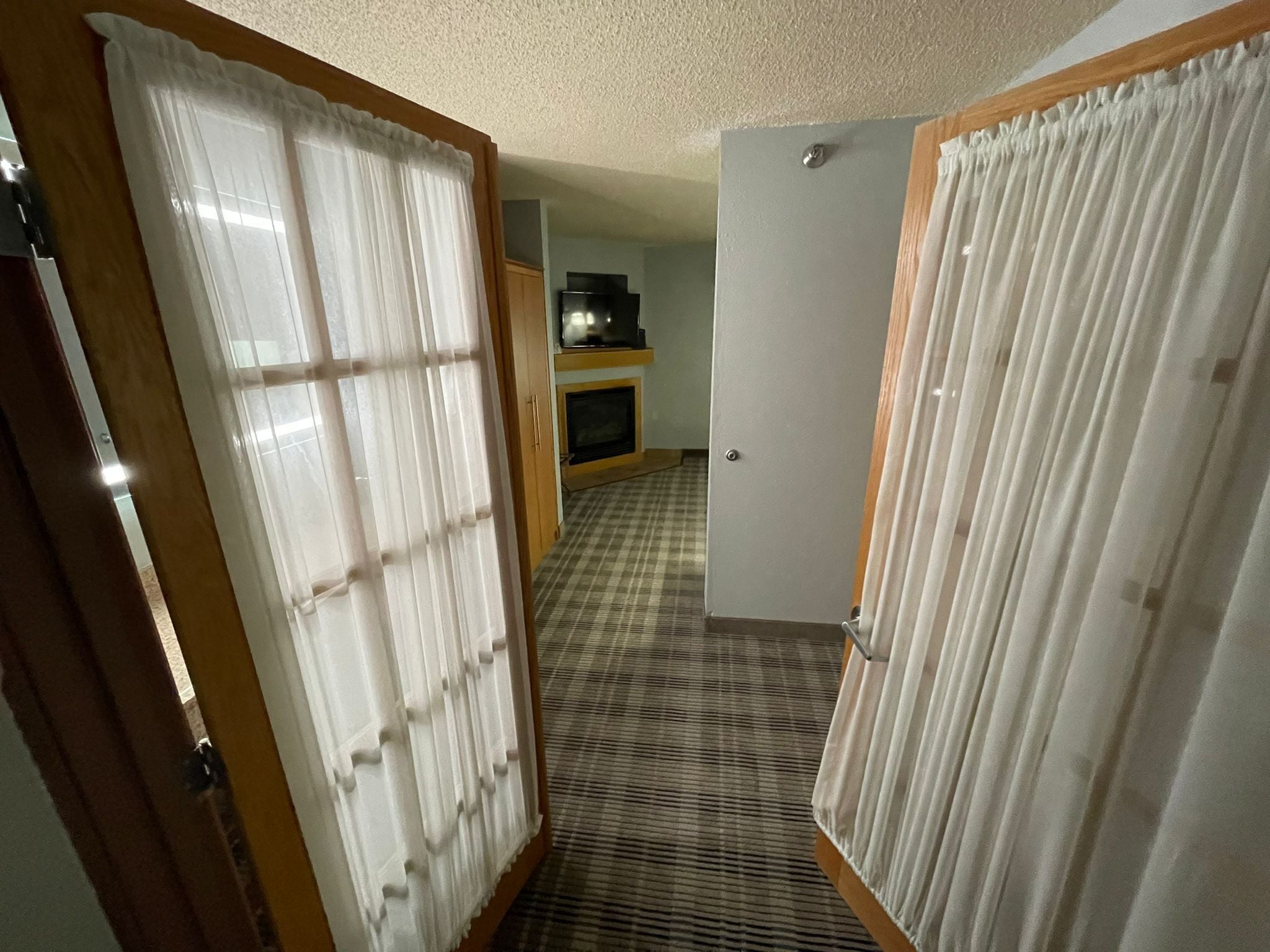 suite, 1 king bed, non smoking (one-bedroom suite) | premium bedding, desk, laptop workspace, iron/ironing board