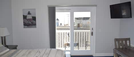 King Jacuzzi Deck