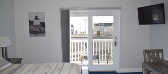 Rhea's Inn By The Sea