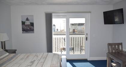 Rhea's Inn By The Sea