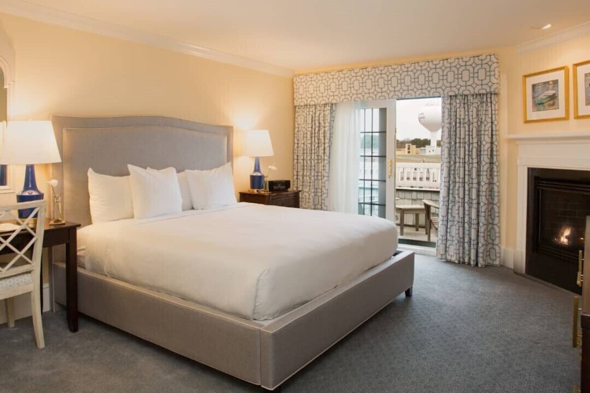 Suite (Aspen/Frisco/Jackson) | In-room safe, individually decorated, individually furnished, desk
