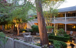 Exterior detail - The Bellmoor Inn & Spa (Rehoboth Beach)